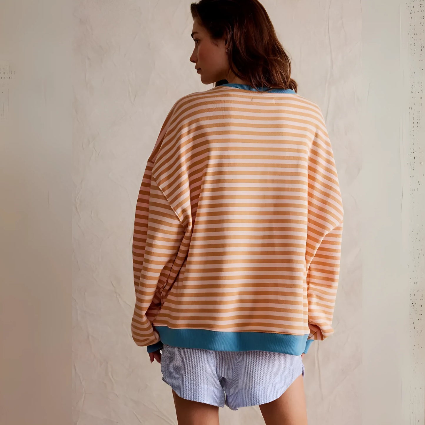 Jorunn – Oversized Sweatshirt with Stripes for Casual Comfort