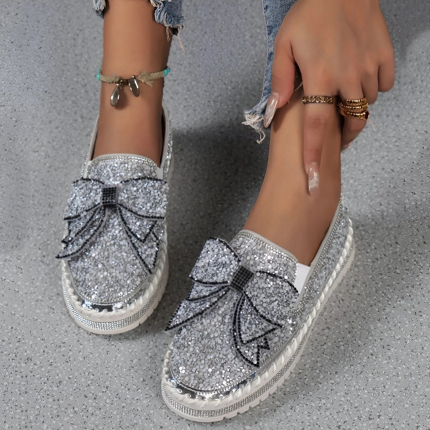 Isabeau – Rhinestone Bow Embellished Casual Loafers