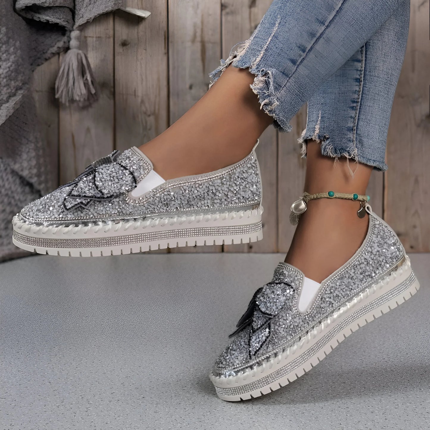Isabeau – Rhinestone Bow Embellished Casual Loafers