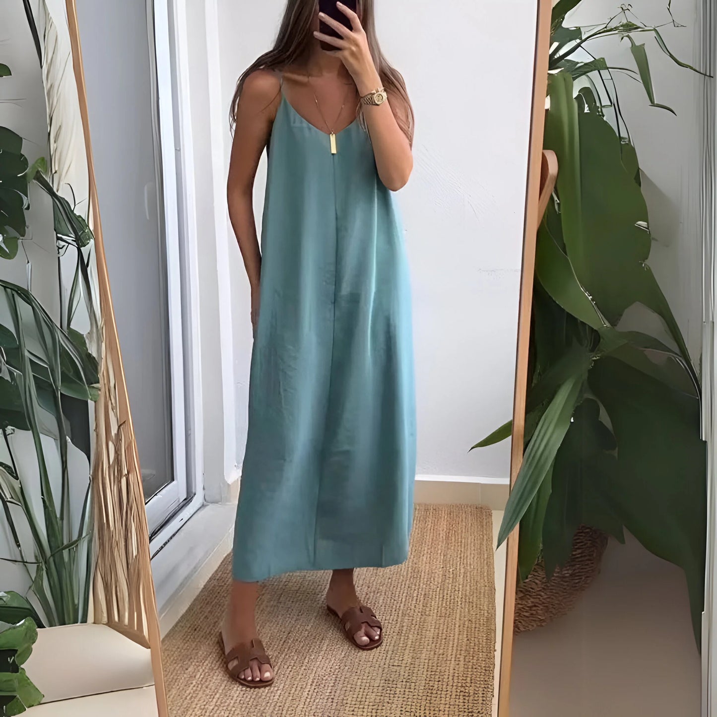 Léna – Minimalist Slip Maxi Dress