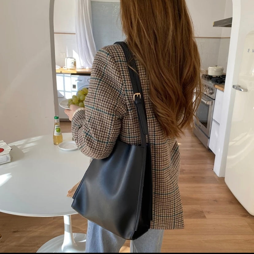 Dobromiła – Stylish Everyday Bag