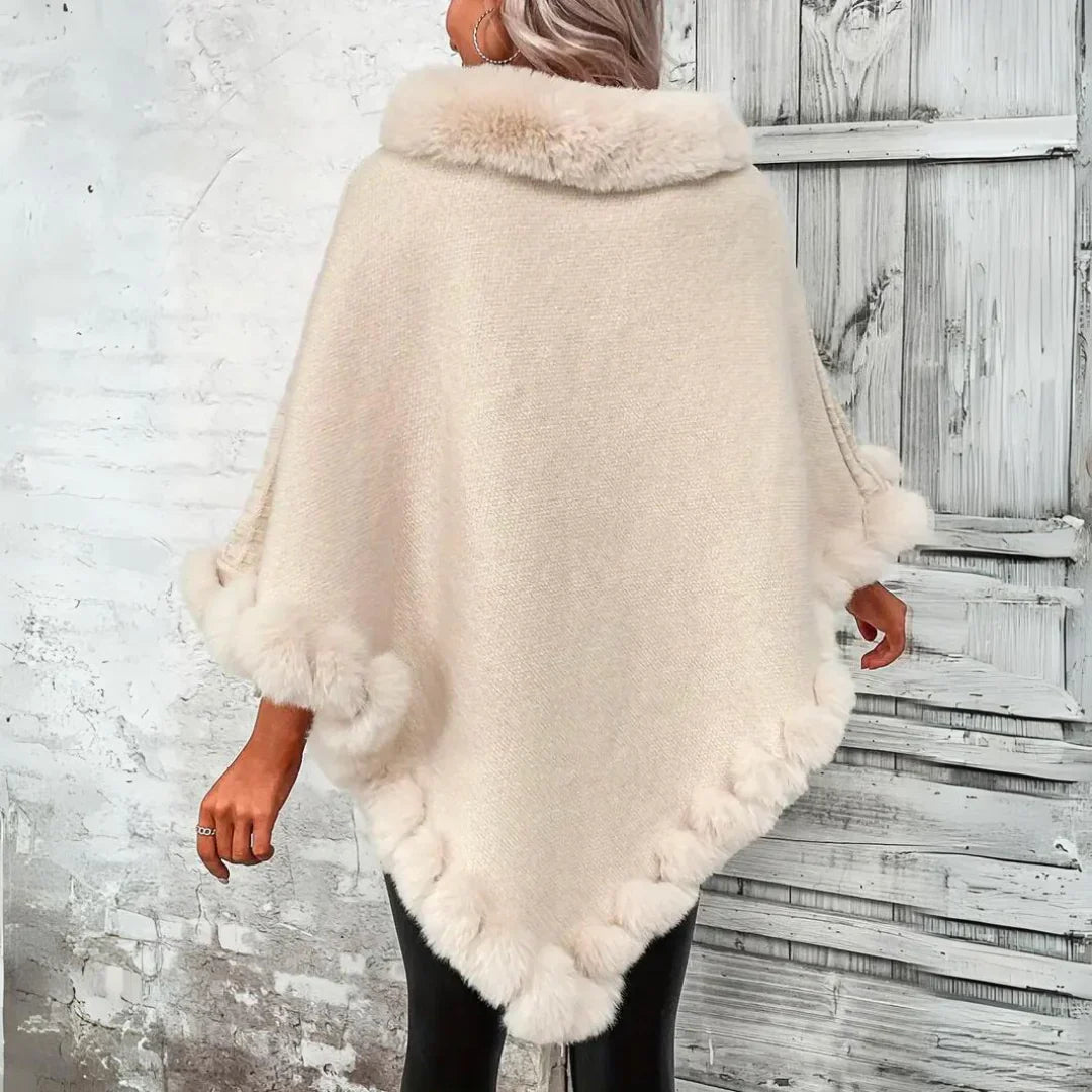 Hilda – Warm and cute Knit Cape