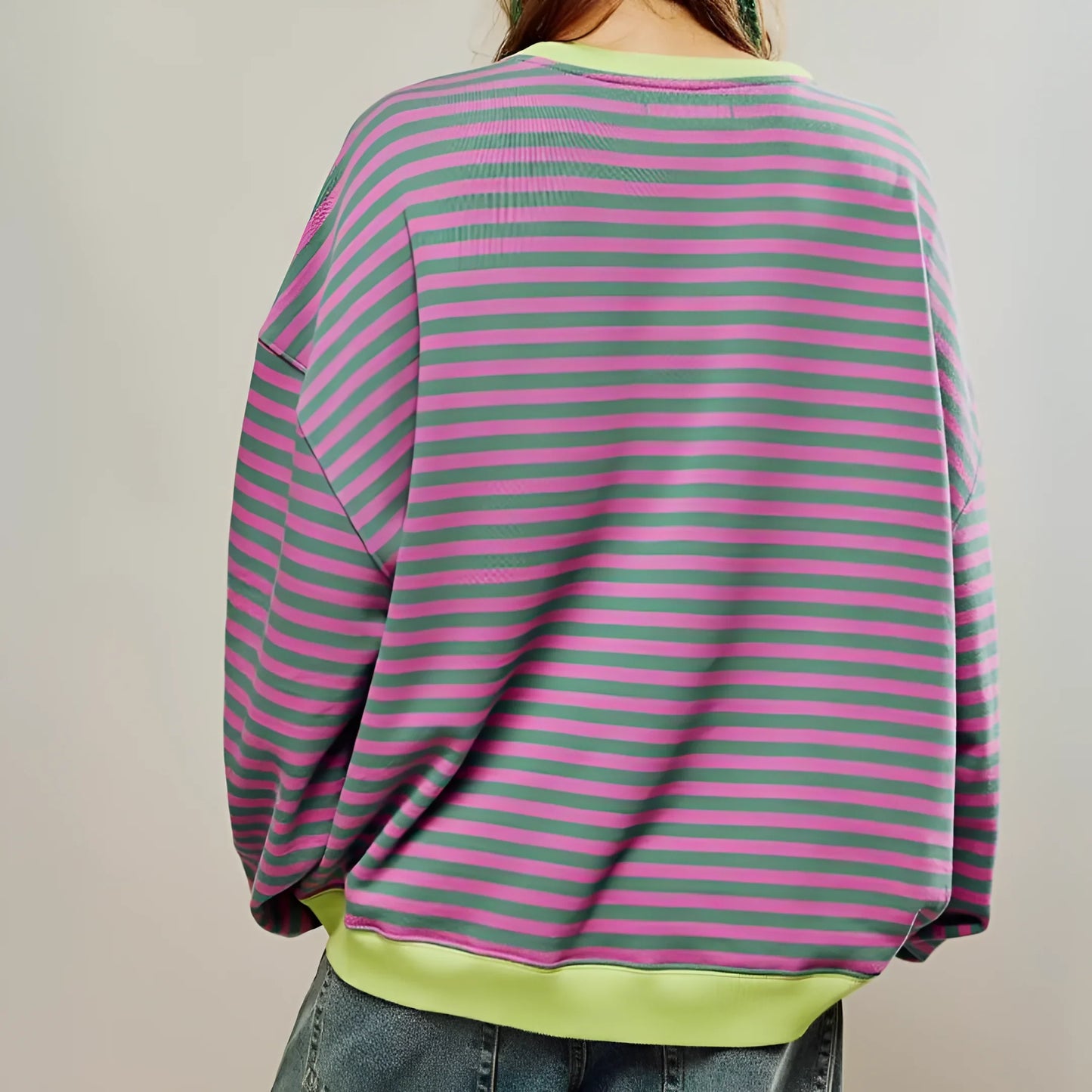 Jorunn – Oversized Sweatshirt with Stripes for Casual Comfort