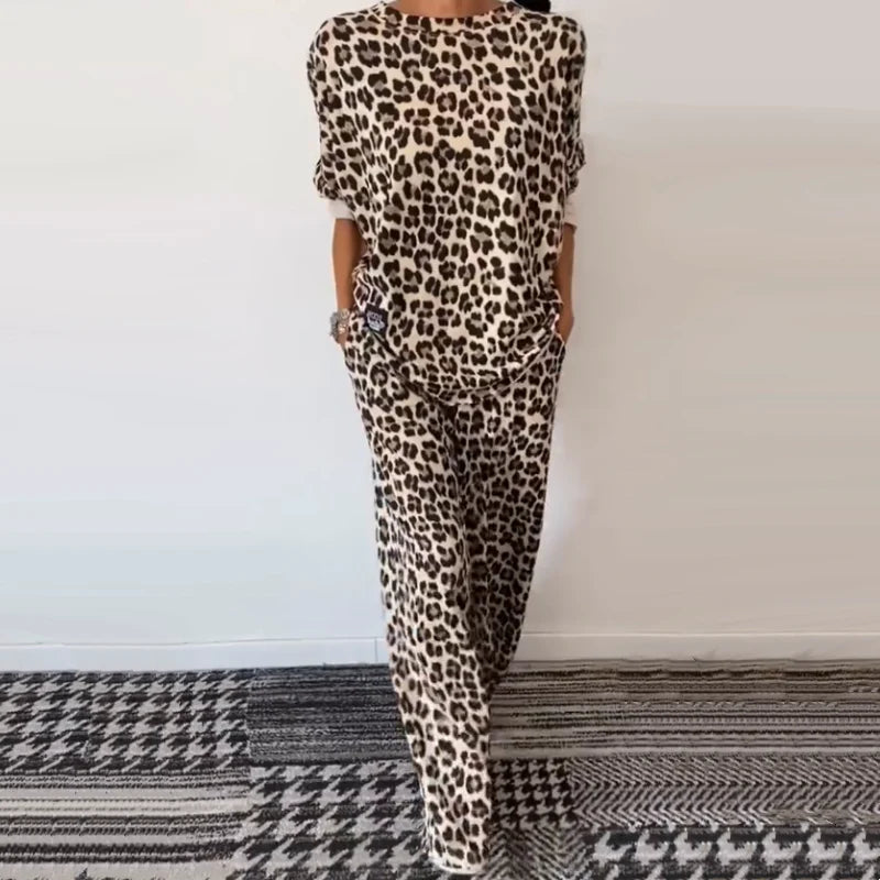 Daina – Chic Leopard Oversized Lounge Set