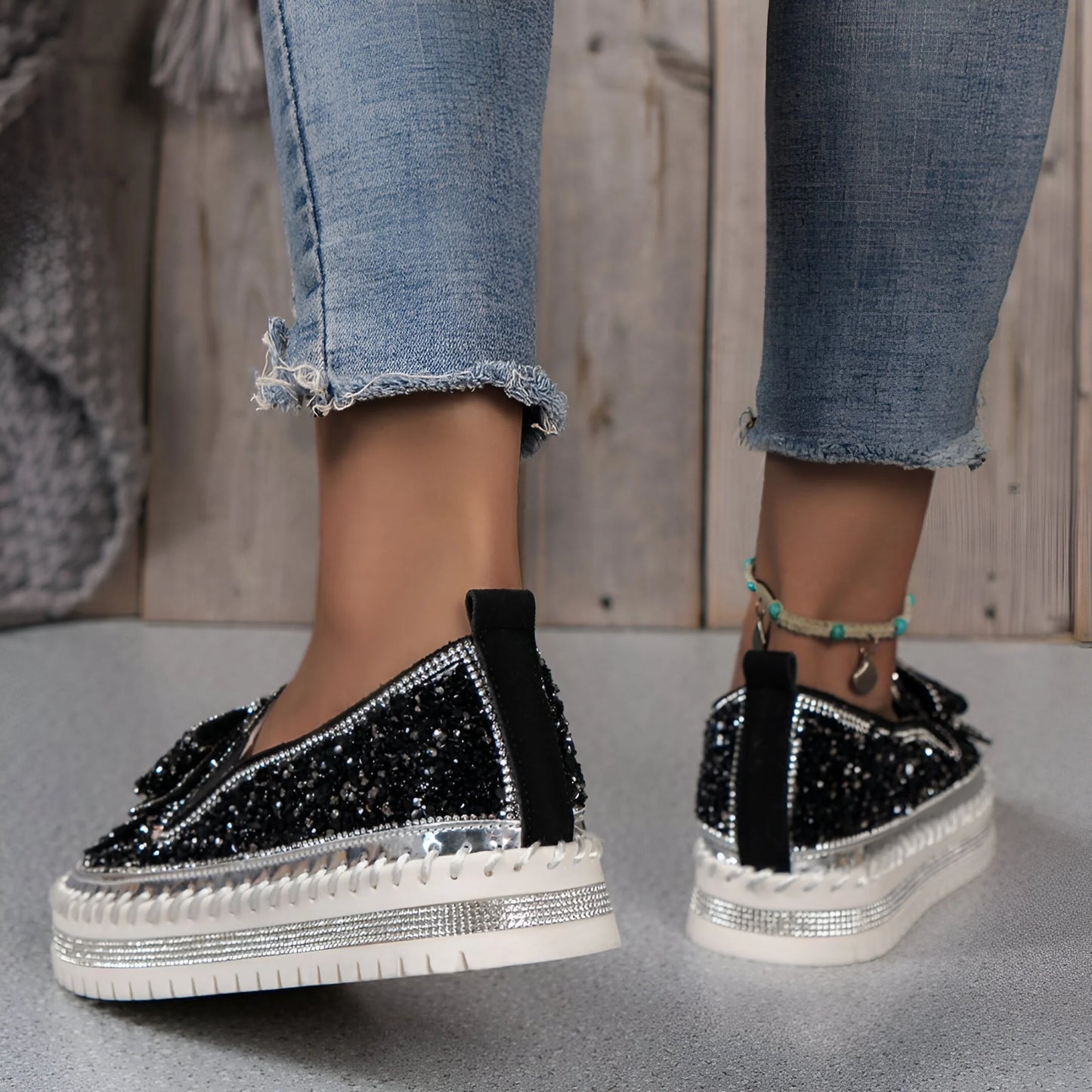 Isabeau – Rhinestone Bow Embellished Casual Loafers