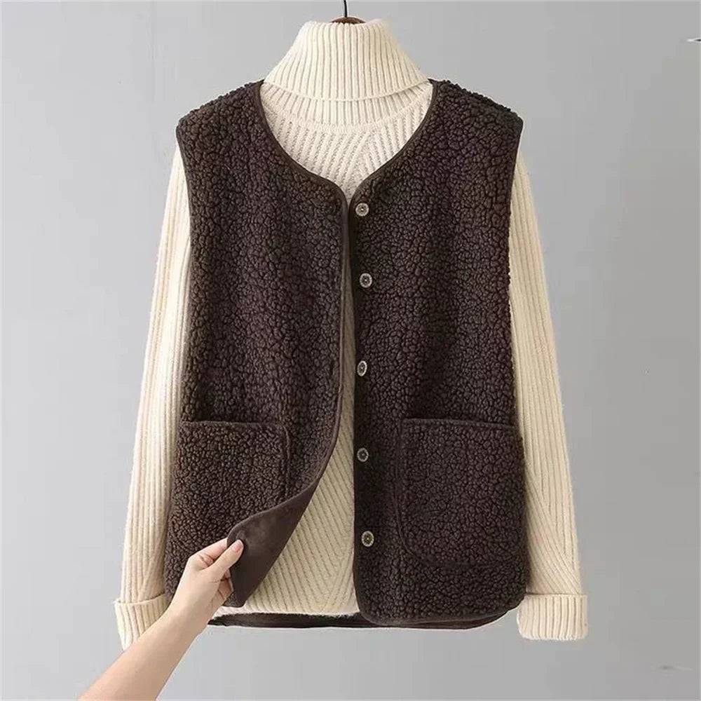 Cosette – Soft Fleece Button-Up Vest