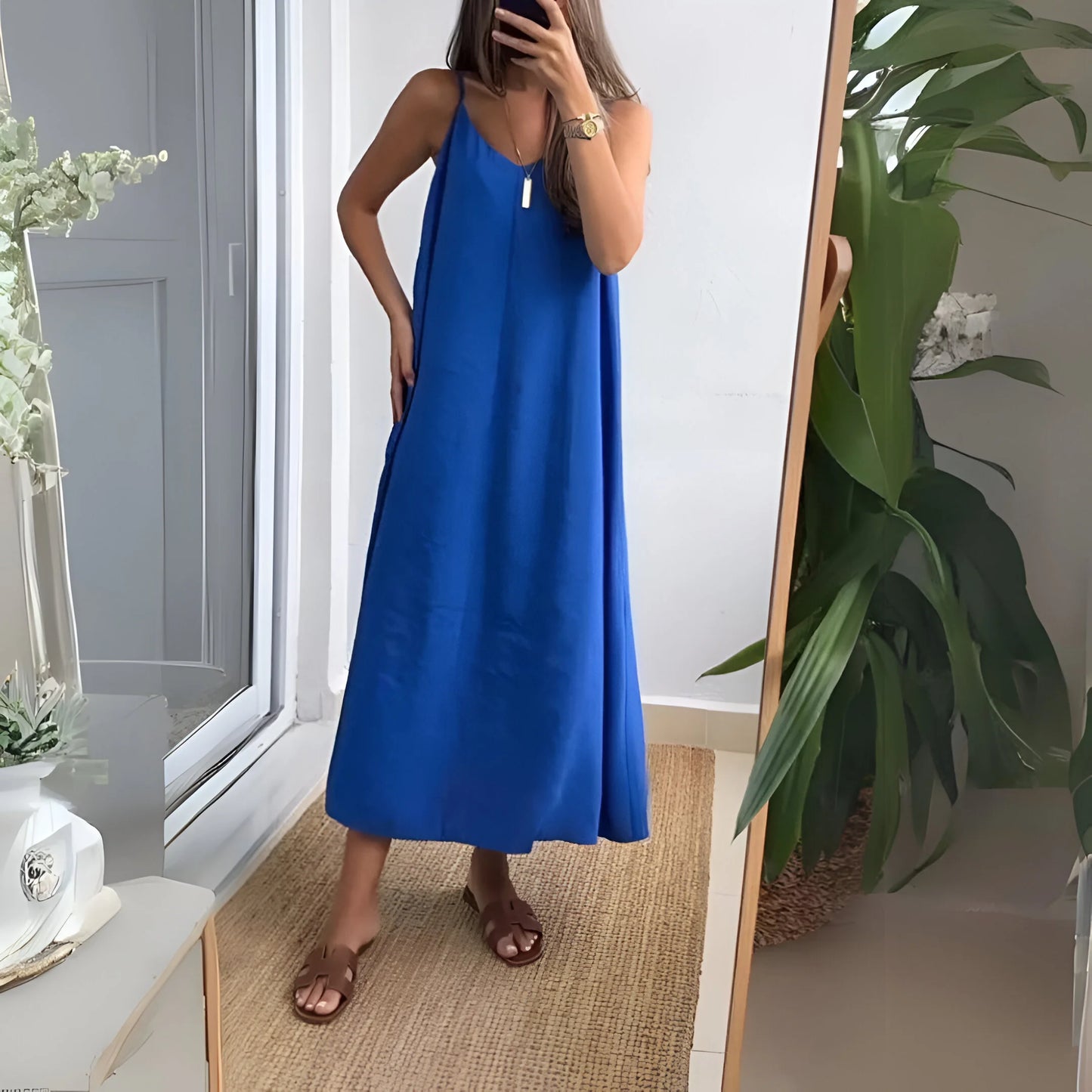Léna – Minimalist Slip Maxi Dress