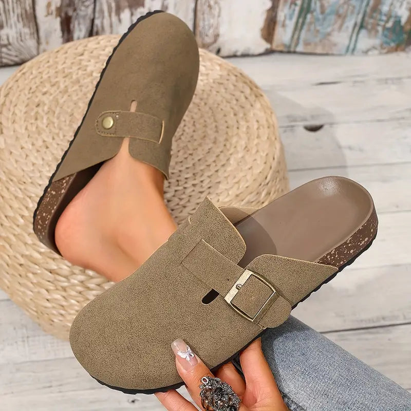BEATRIX - VINTAGE CHARM MULE SANDALS