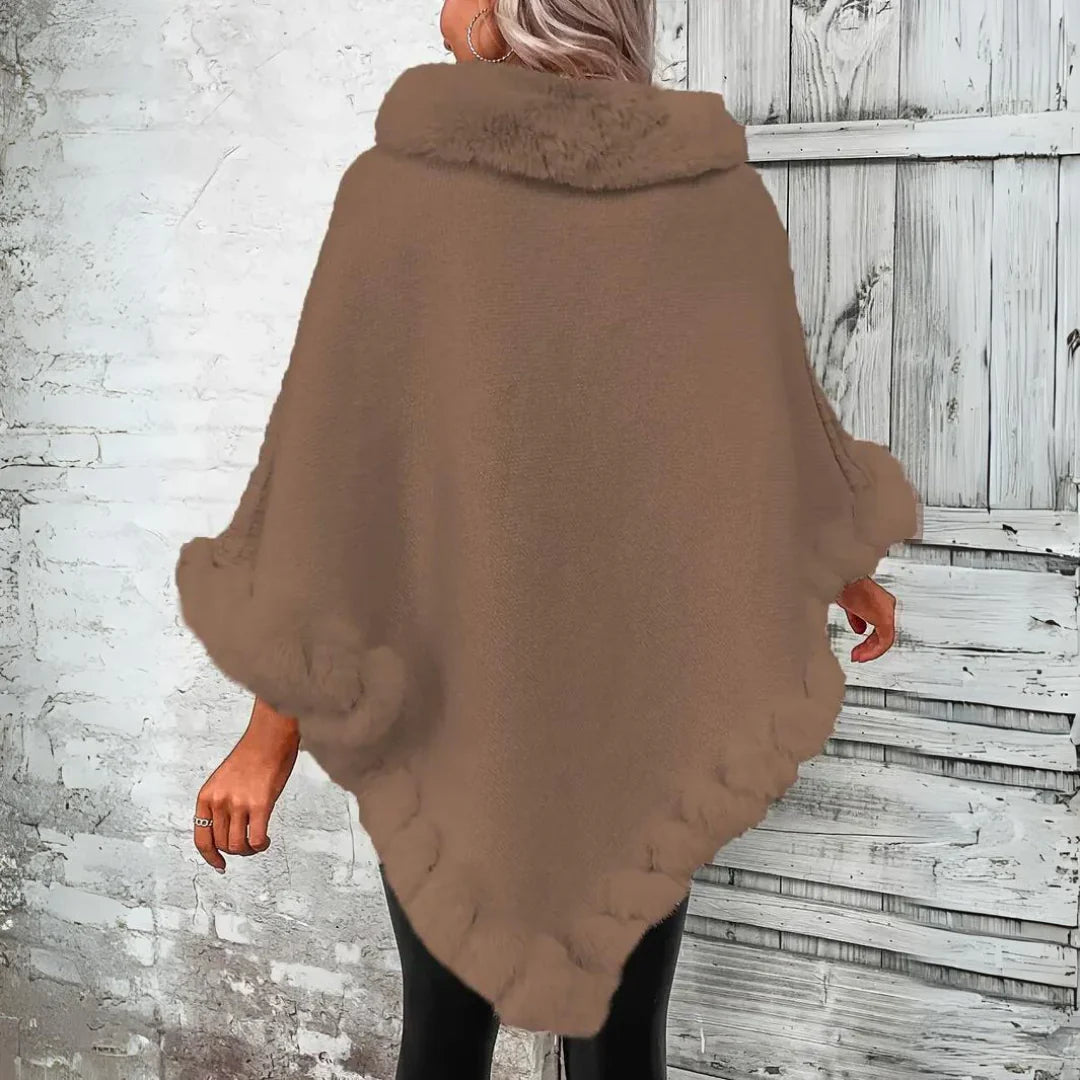 Hilda – Warm and cute Knit Cape