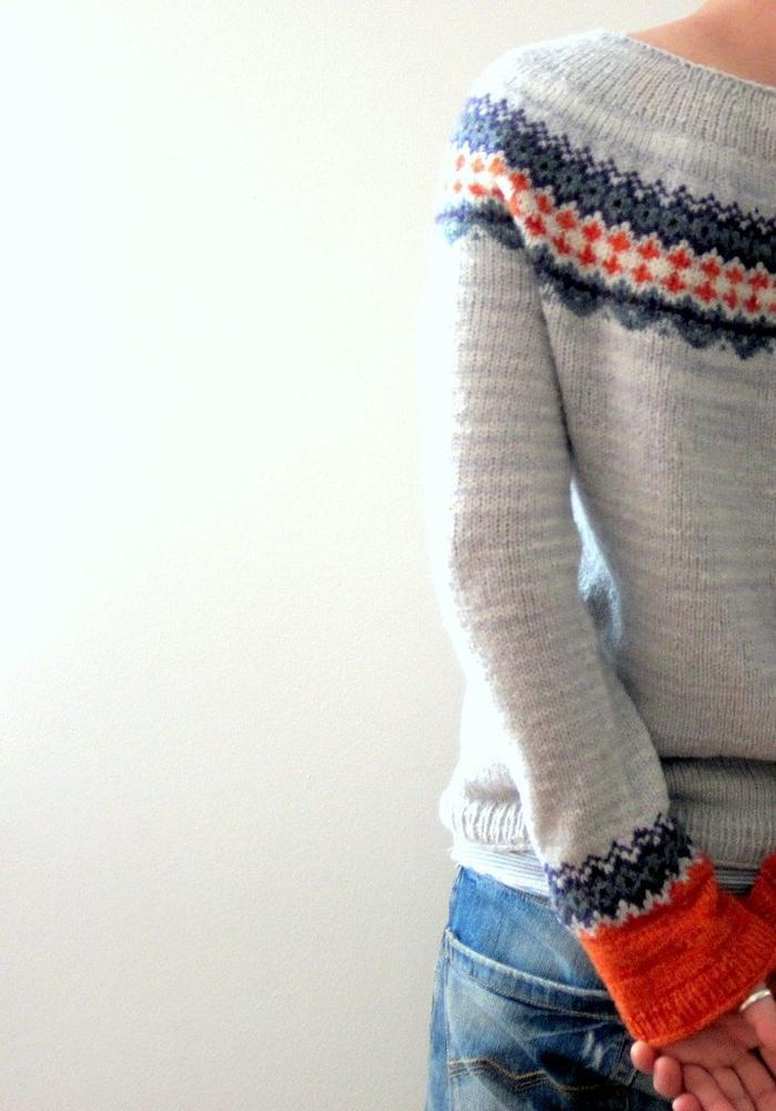 Sigrun – Long Sleeve Sweater with Winter Pattern