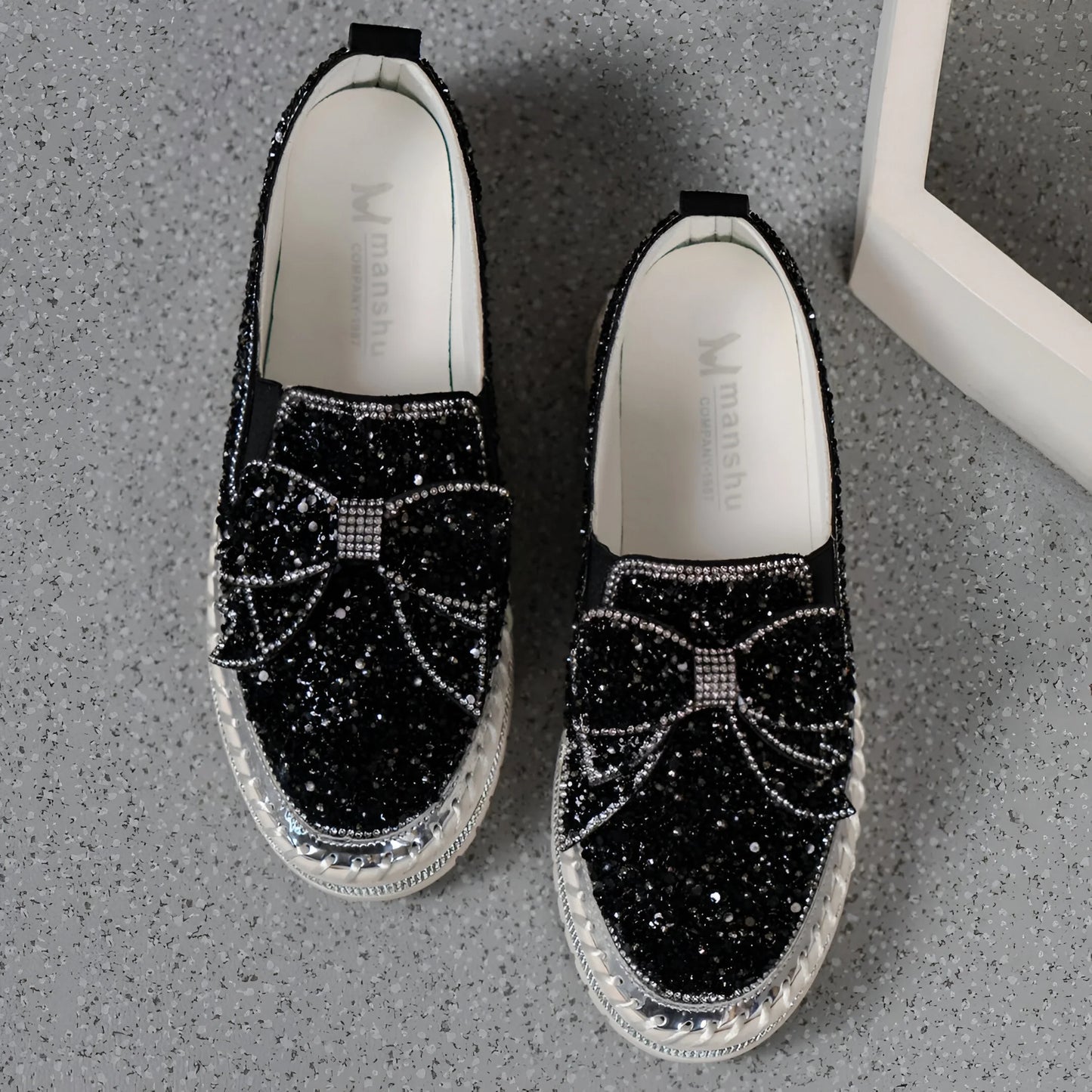 Isabeau – Rhinestone Bow Embellished Casual Loafers