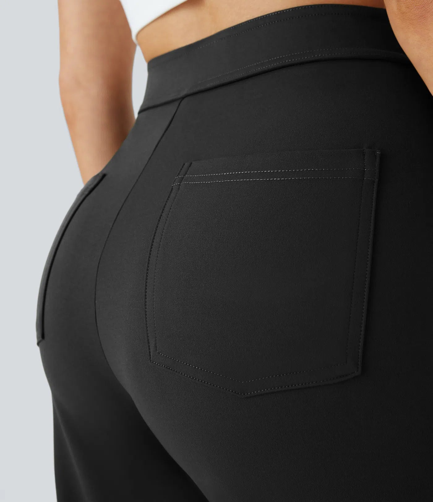 Noé – High-Waisted Wide-Leg Button Pants