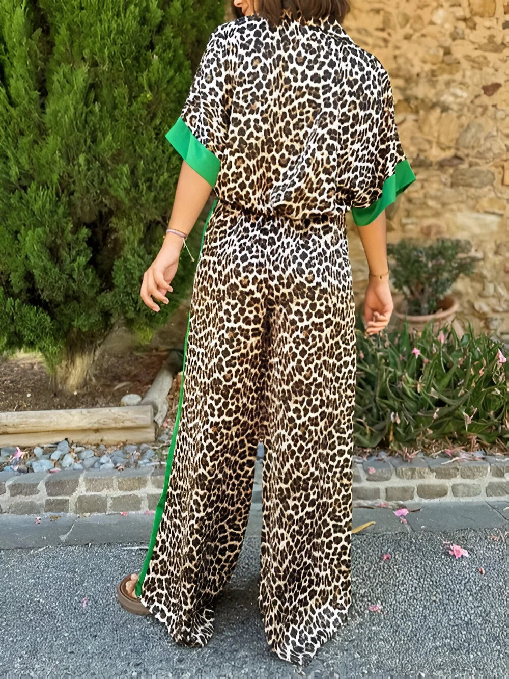 Salomé - Loose Leopard Print Two-Piece Set