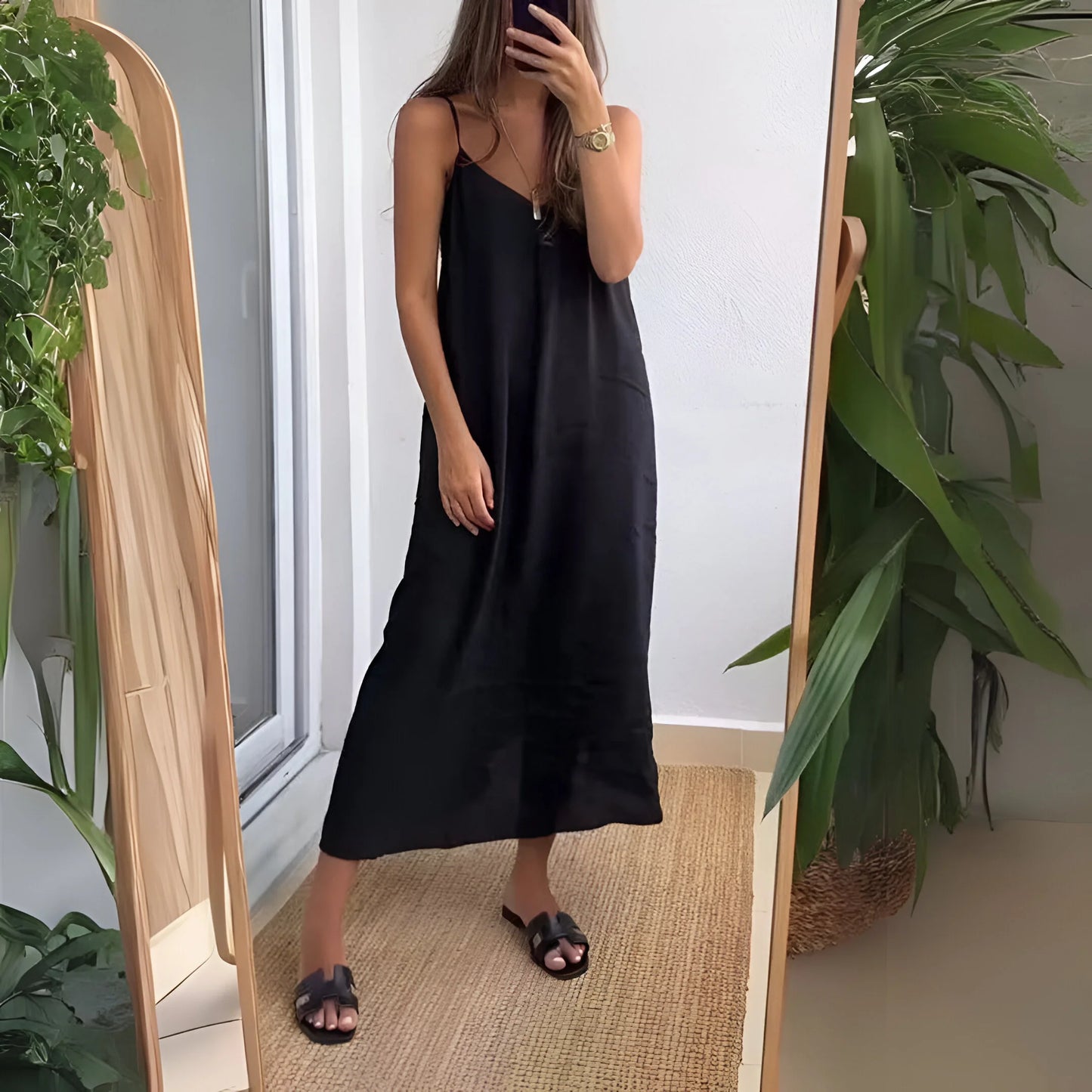 Léna – Minimalist Slip Maxi Dress
