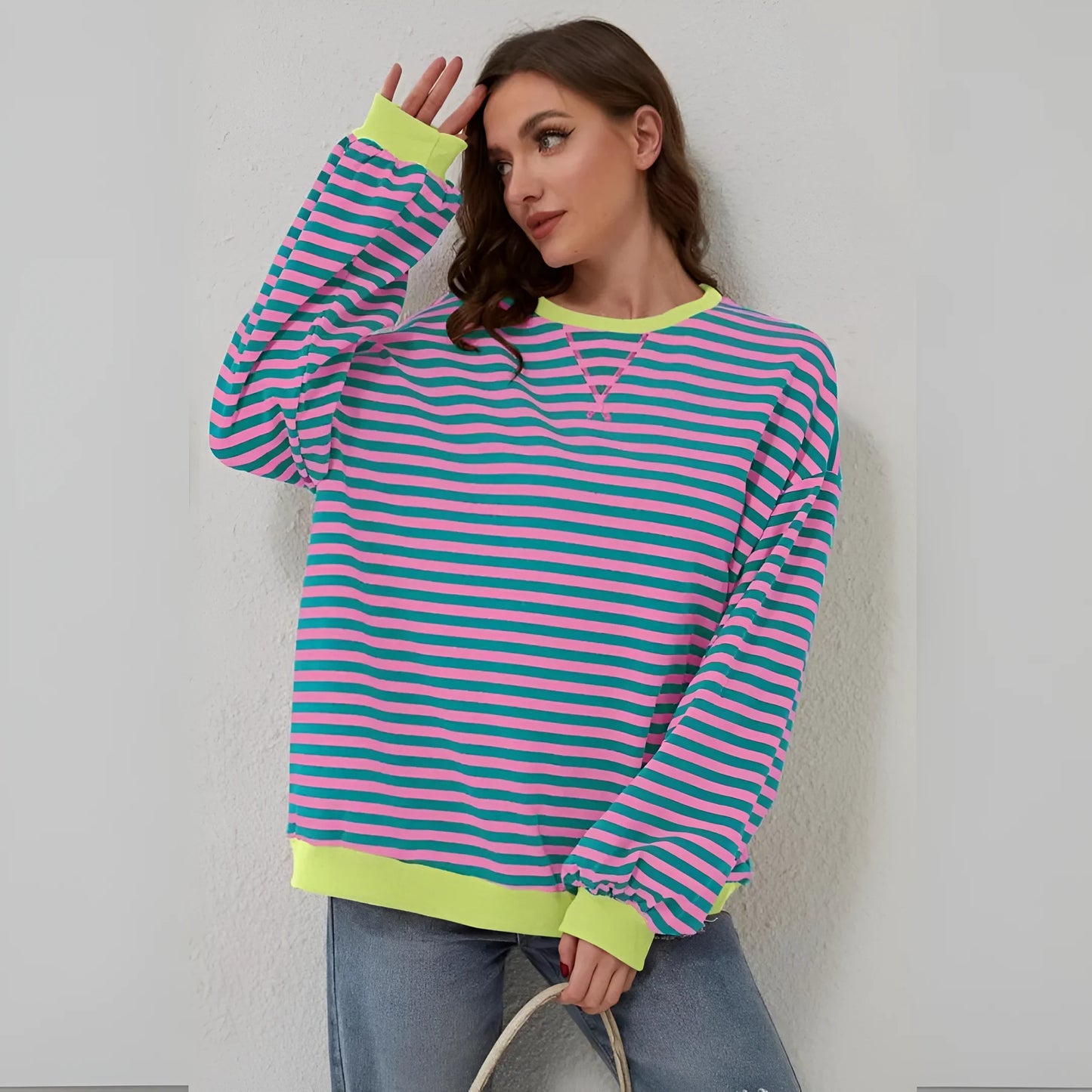 Jorunn – Oversized Sweatshirt with Stripes for Casual Comfort