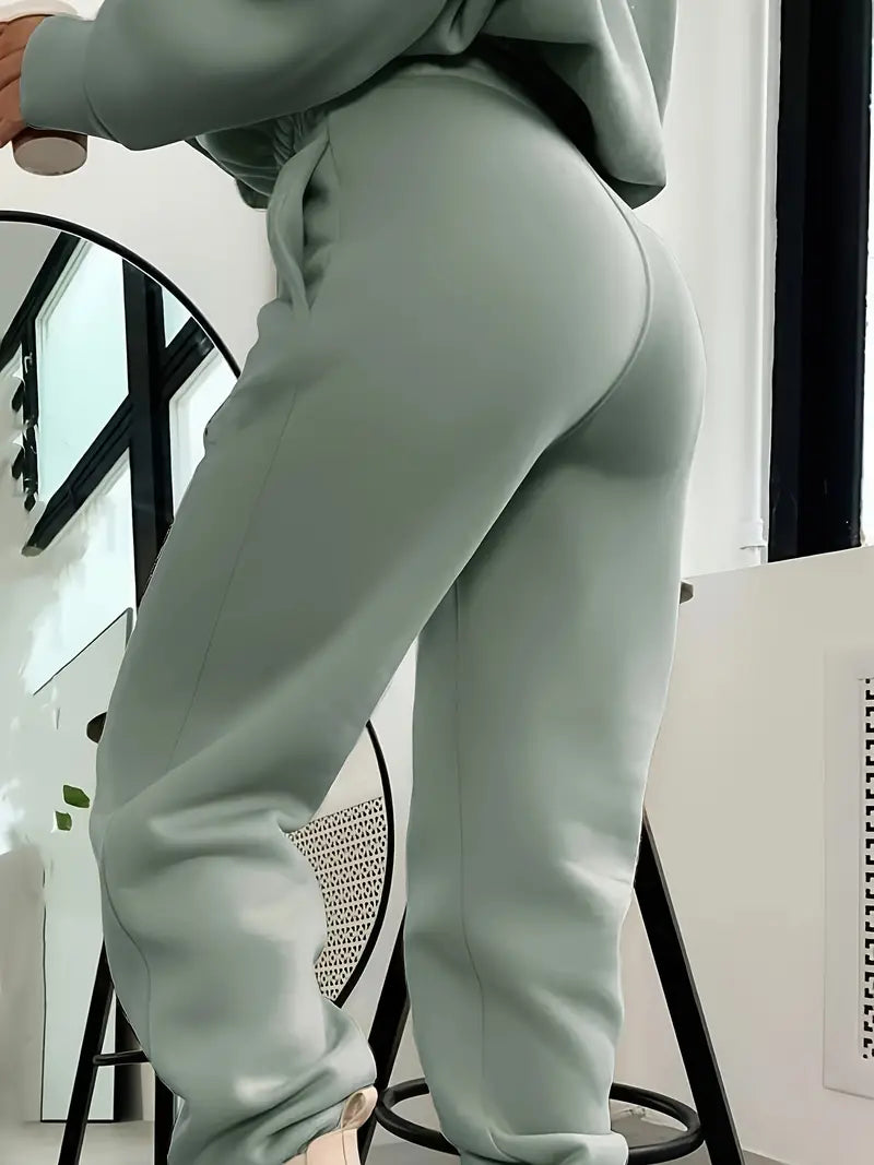 Żegomira - Casual Two-Piece Set with Hoodie and Pants