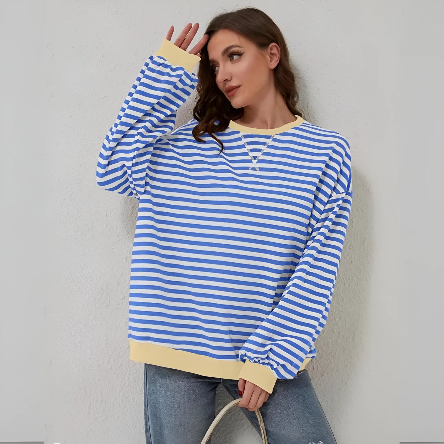 Jorunn – Oversized Sweatshirt with Stripes for Casual Comfort