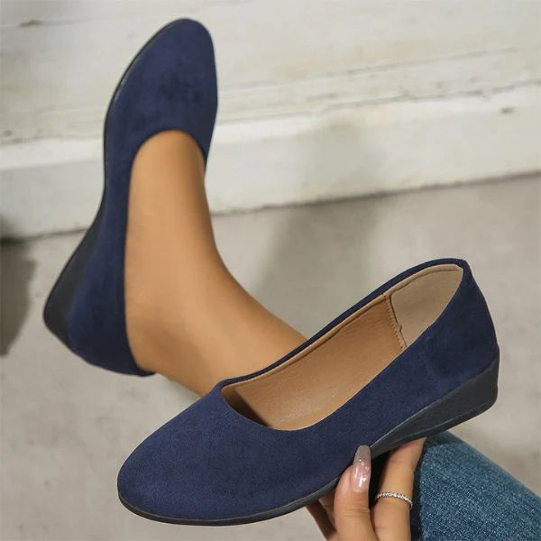 Elyna – Chic & Timeless Suede Loafers