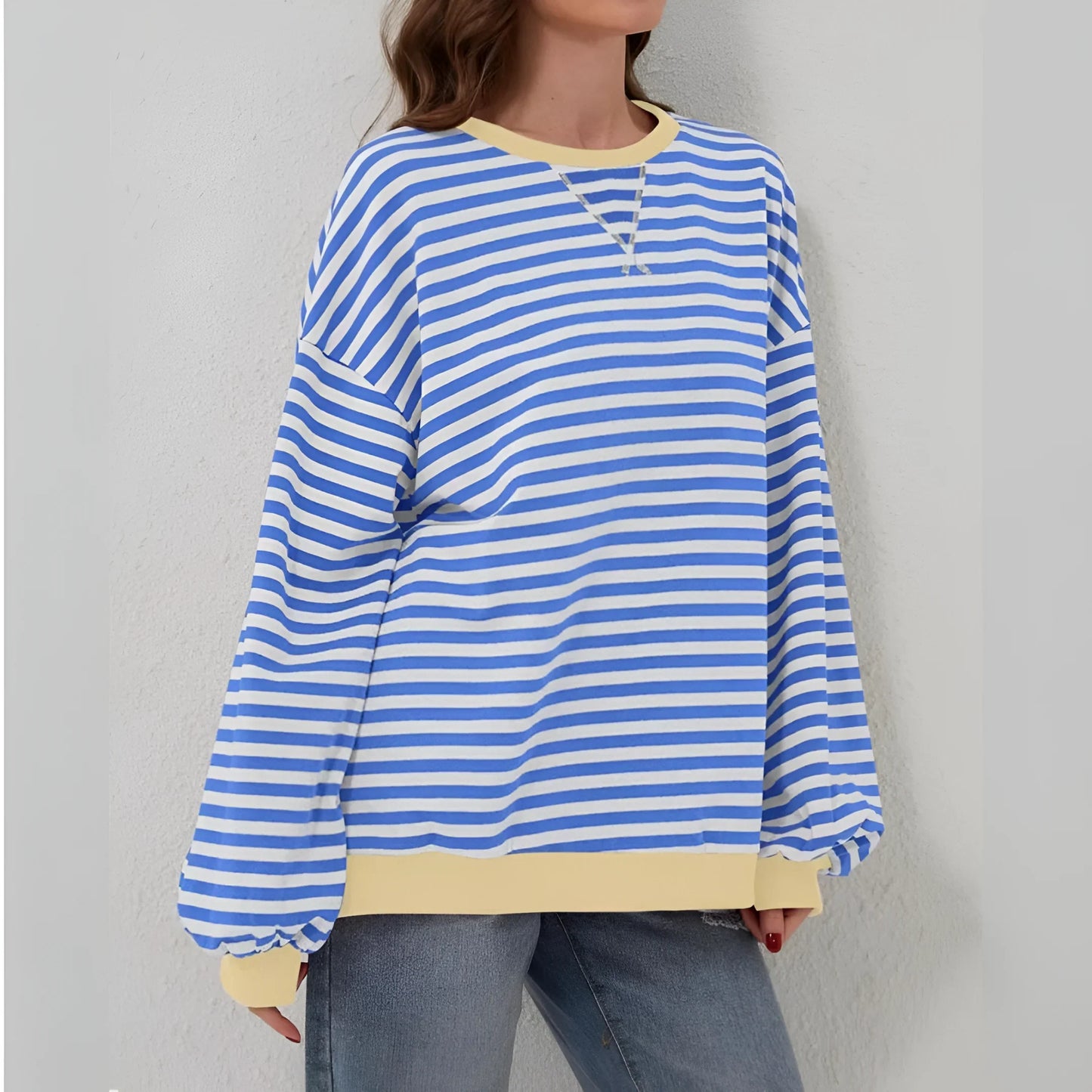 Jorunn – Oversized Sweatshirt with Stripes for Casual Comfort