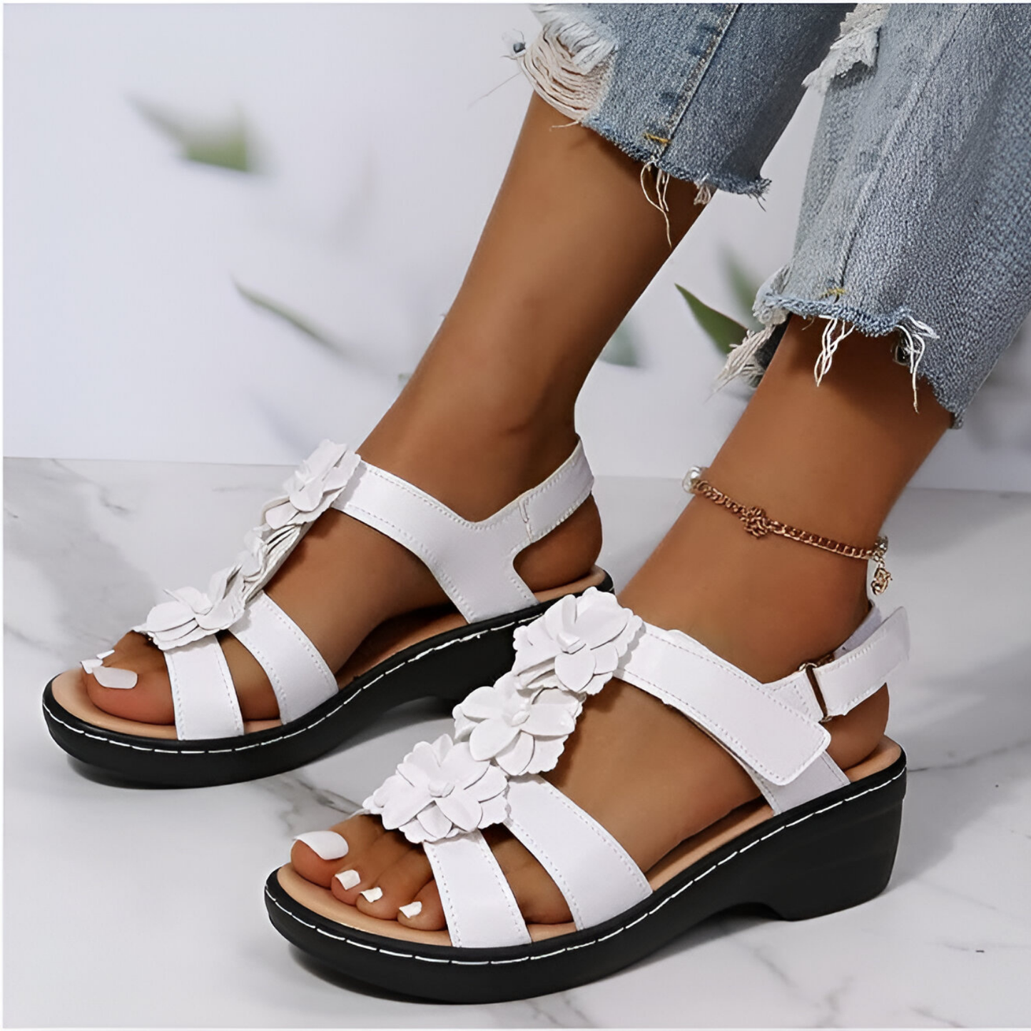 AGATHA - RETRO CHARM AND ORTHOPEDIC SUPPORT WEDGE SANDALS