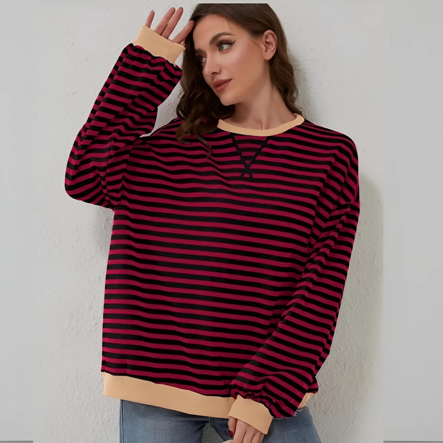 Jorunn – Oversized Sweatshirt with Stripes for Casual Comfort