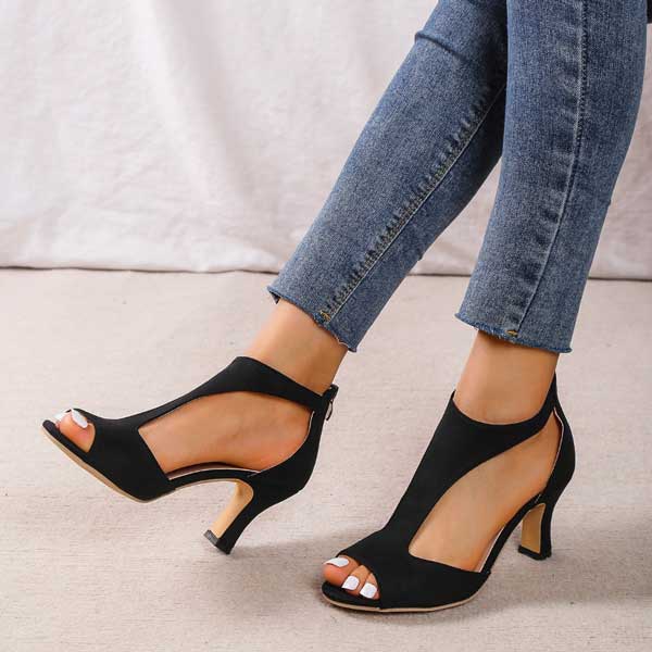 Azilis – Stylish Cutout Sandals