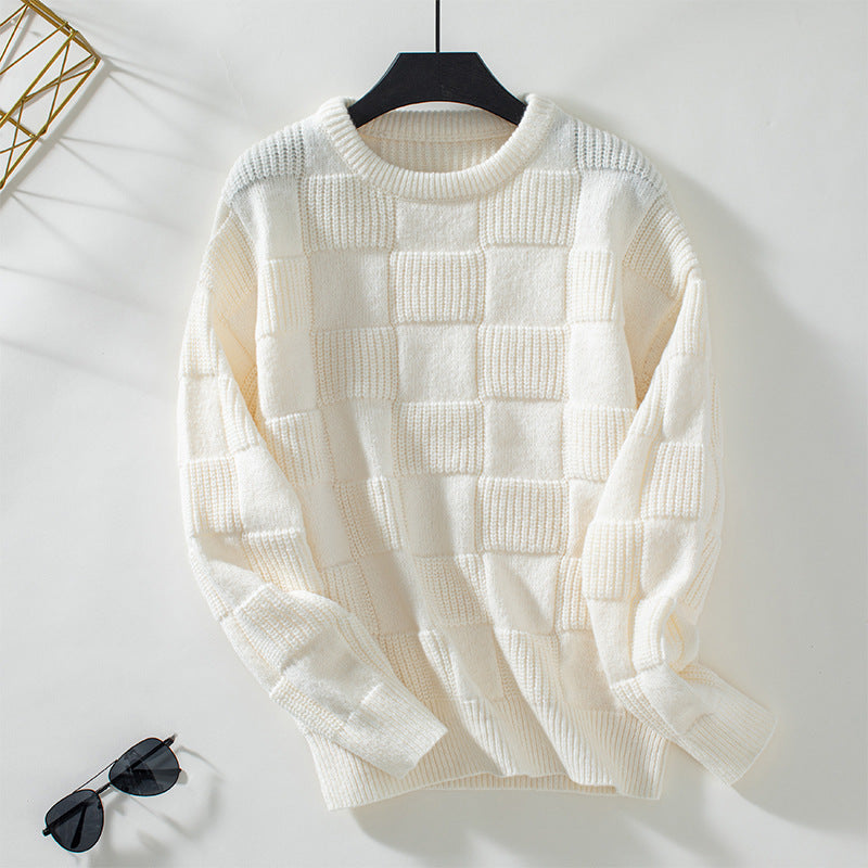Vesla - Cozy Knit Sweater with Round Neckline