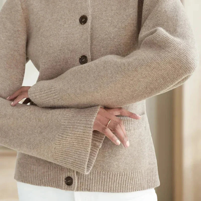 Gnevosa - Soft Button Cardigan