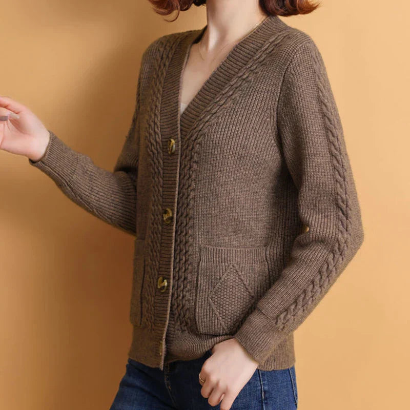 Aloisa - Cardigan with a V-neck