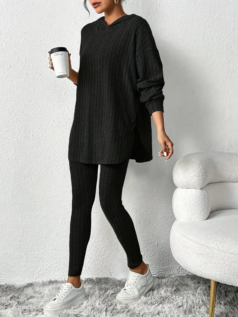 Witożena - Ribbed Two-Piece Set with Hoodie