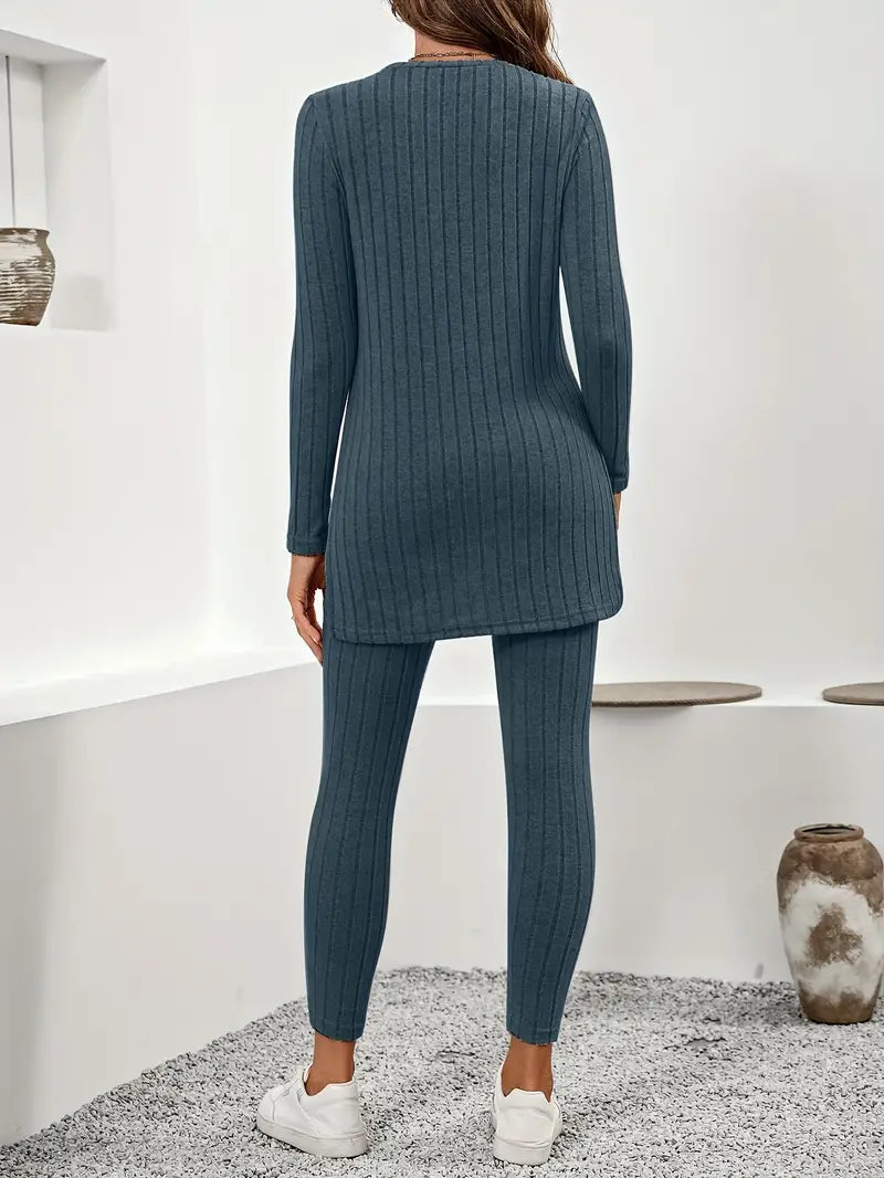 Sędzimirka - Casual Two-Piece Set with Top and Leggings