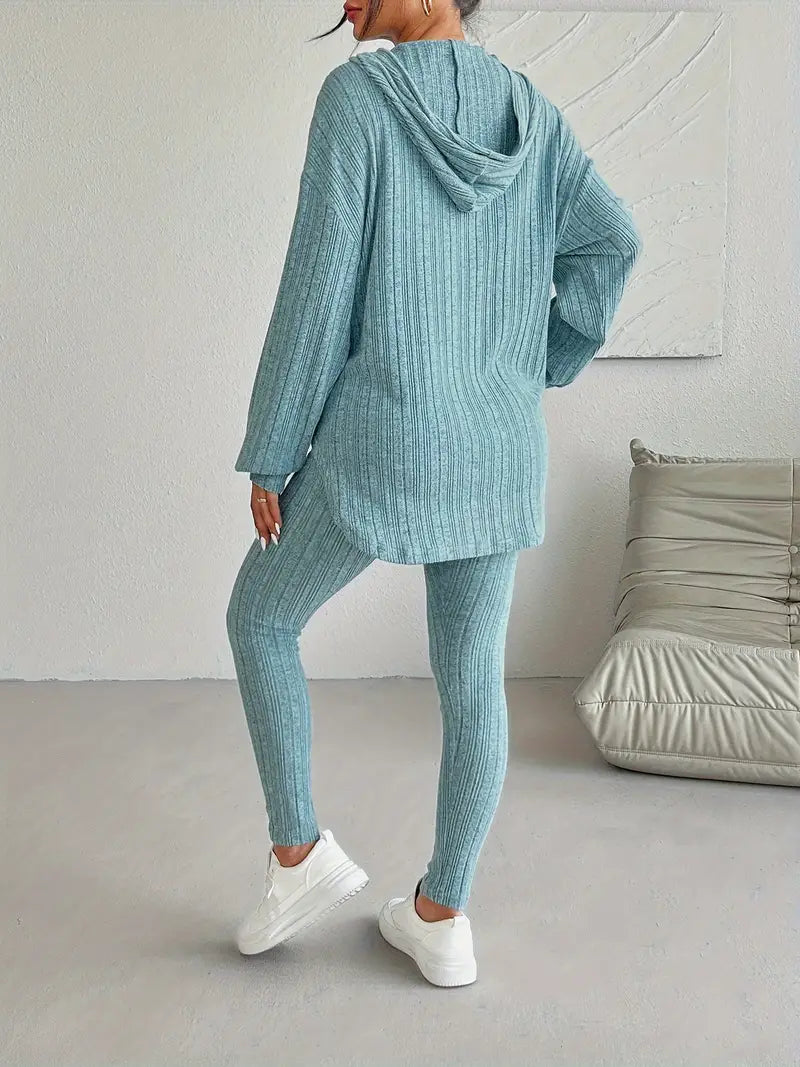 Witożena - Ribbed Two-Piece Set with Hoodie