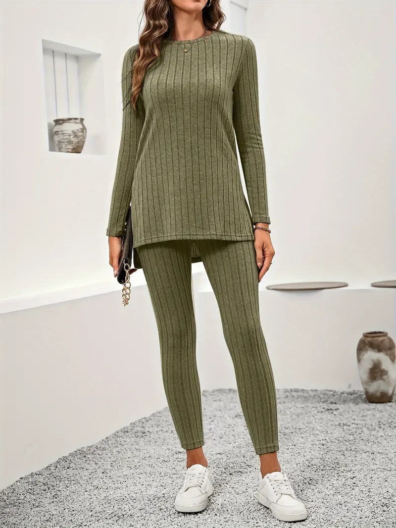 Sędzimirka - Casual Two-Piece Set with Top and Leggings