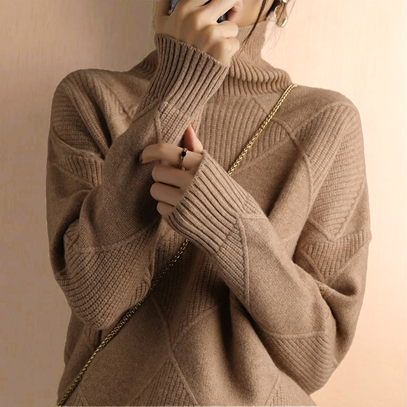 Emma - Loose Turtleneck Pullover