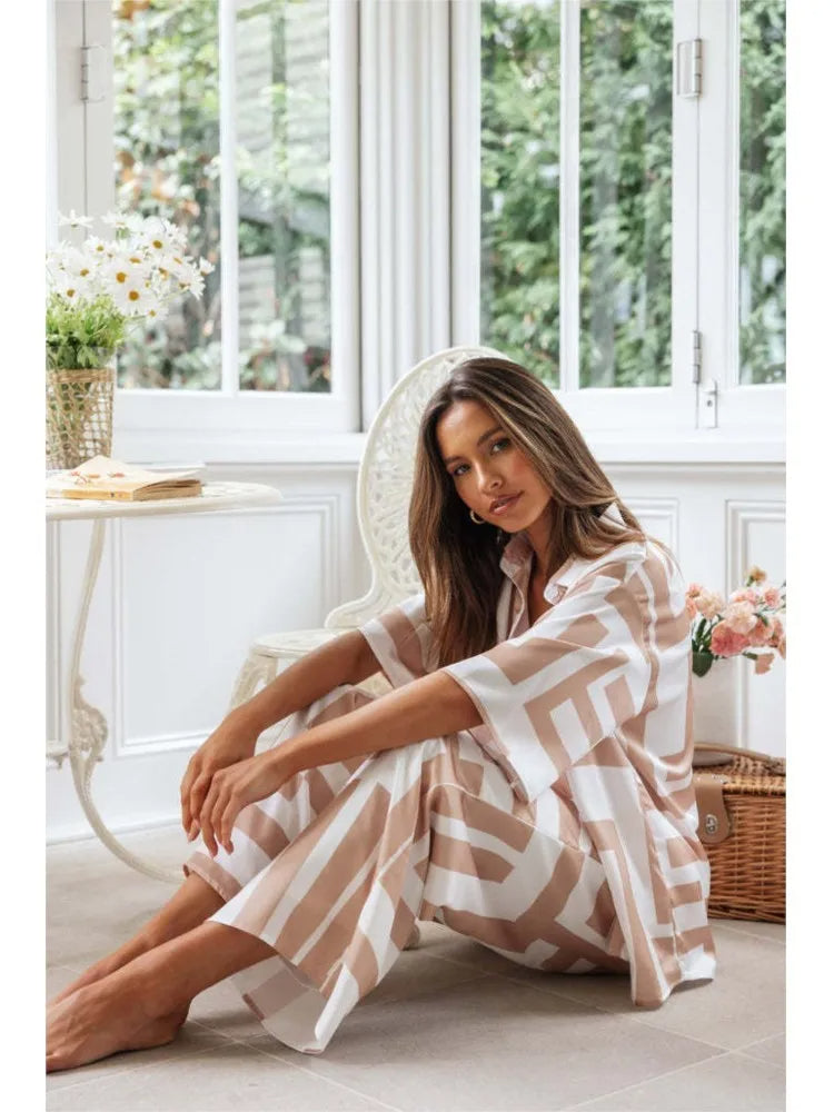 Sanne - Elegant Office Casual Vacation-Ready