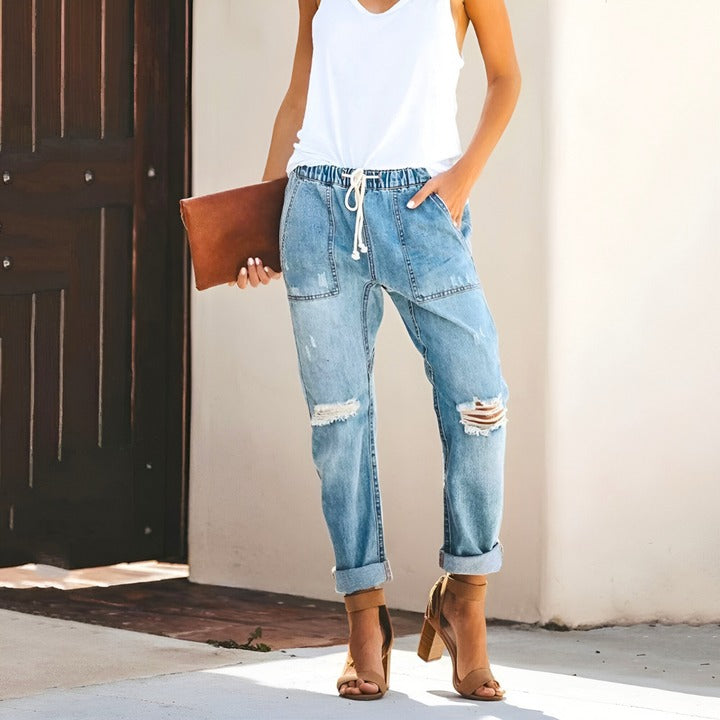 NIKKI - CLASSIC DISTRESSED DENIM PANTS