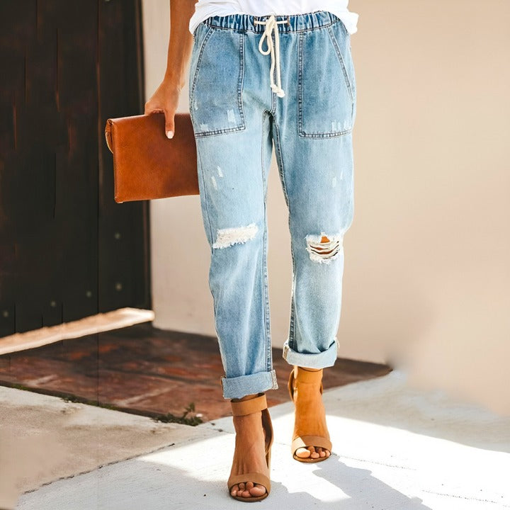 NIKKI - CLASSIC DISTRESSED DENIM PANTS