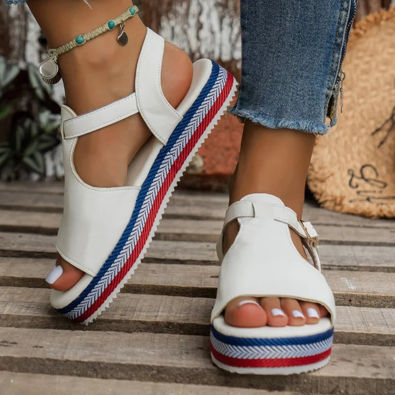 Femke - Stylish Beach-Ready