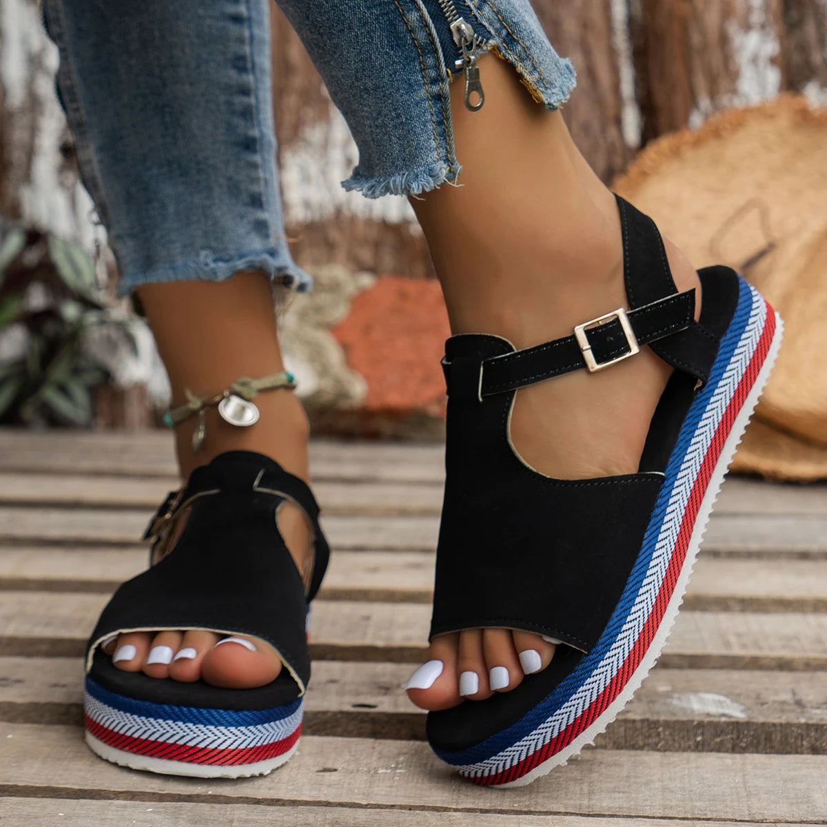 Femke - Stylish Beach-Ready
