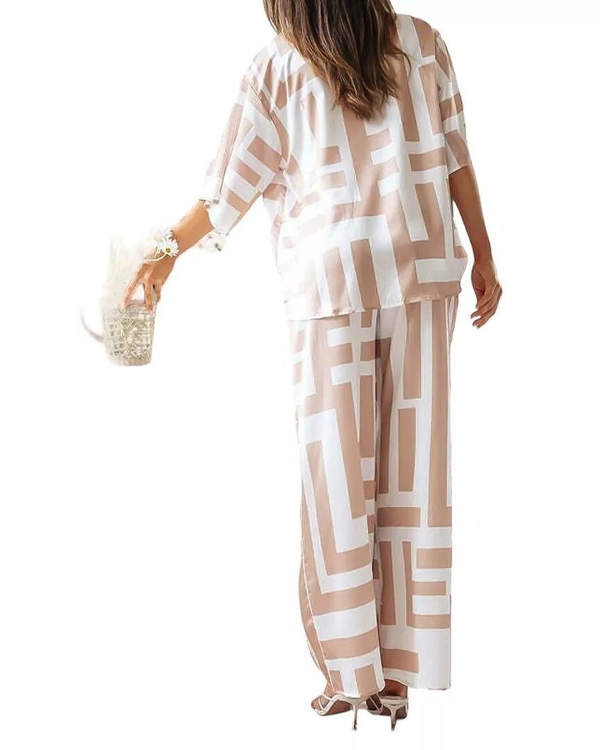 Sanne - Elegant Office Casual Vacation-Ready