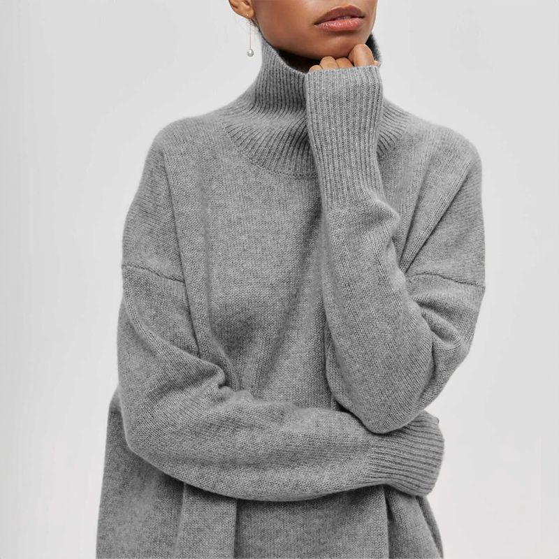 Sigrid – Loose Knit Turtleneck