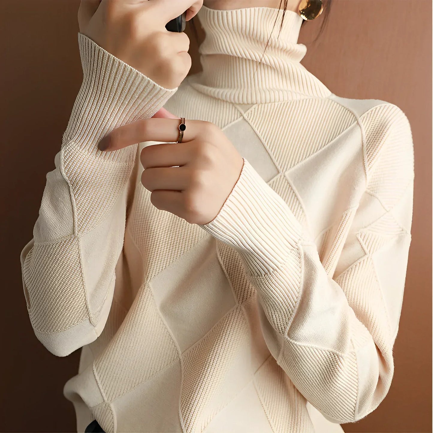 Emma - Loose Turtleneck Pullover