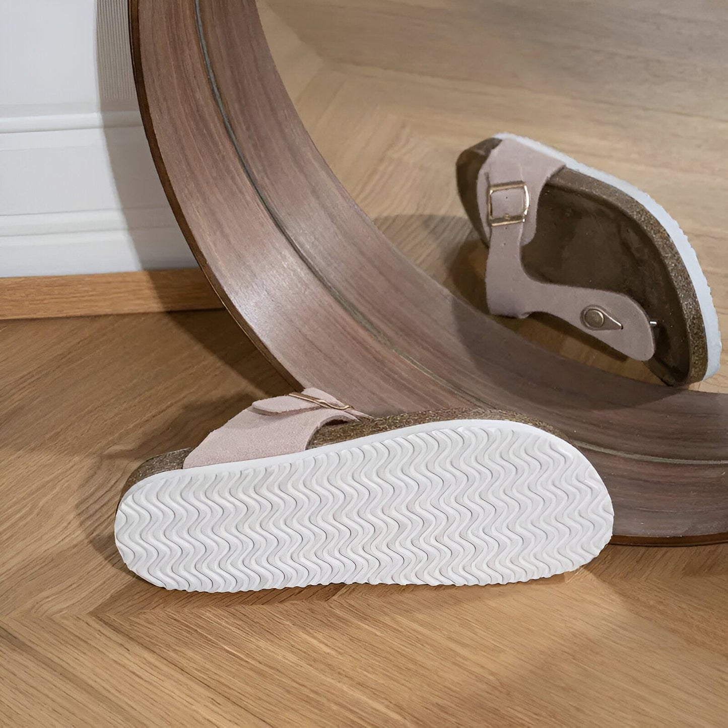 JET - COMFORTABLE PLATFORM SANDALS