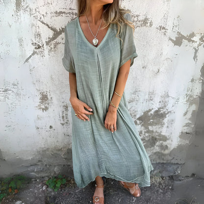 Solène – Relaxed V-Neck Midi Dress