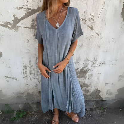 Solène – Relaxed V-Neck Midi Dress