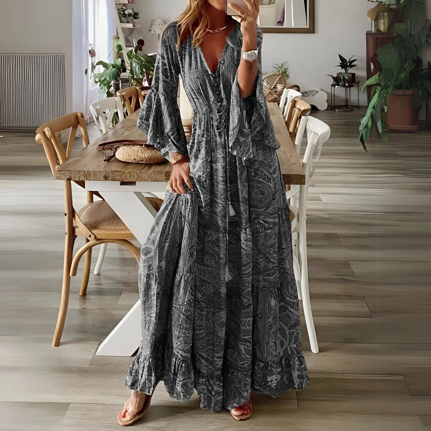 Léontine - Bohemian Flared Sleeve Floral Dress