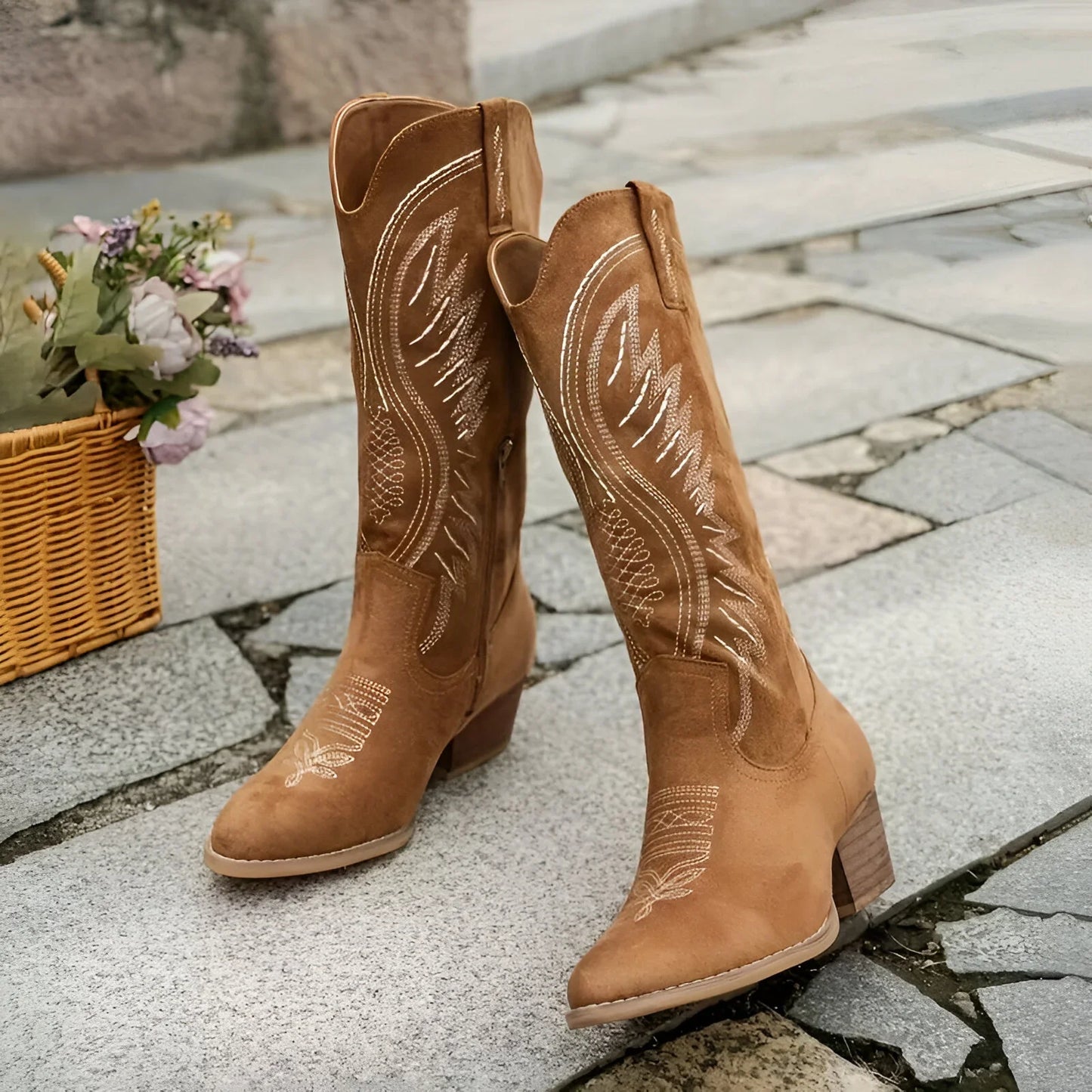 LARA - COWBOY BOOTS WITH CHUNKY HEEL