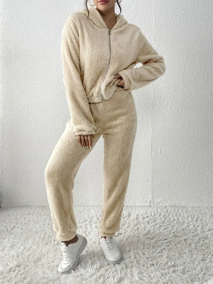 Ostroboga - Women's Plush Pants Set