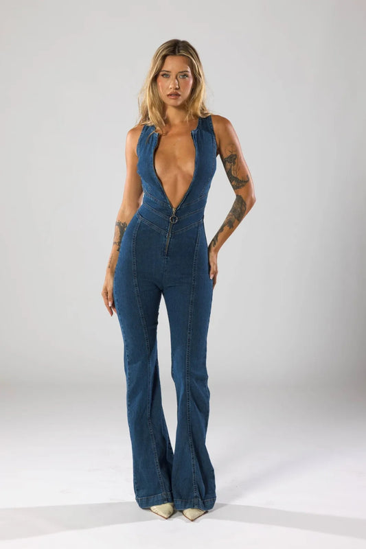 🖤 Élodie – Plunge Neck Zip-Up Denim Jumpsuit