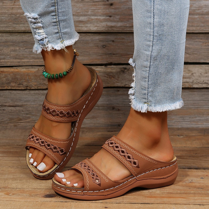 ROOS - STYLISH ORTHOPEDIC SANDALS